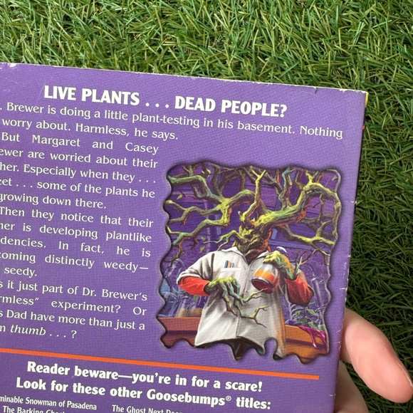3/$15 Goosebumps, Stay out of the Basement R.L. Stine 1992 Vintage Book - Picture 4 of 4